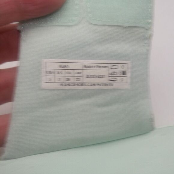 NEW Vionic Keira Women's 5 Orthotic Slide Sandals Green Snake Print Adjustable - Picture 6 of 10